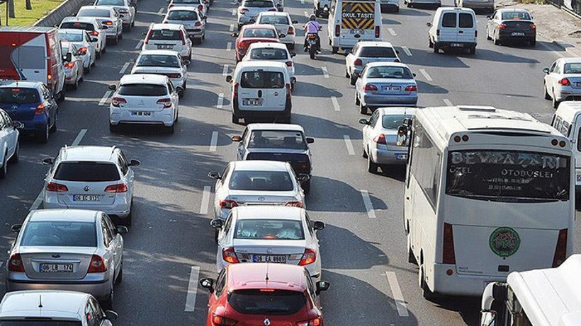 5 ayda 472 bin yeni araç trafiğe girdi