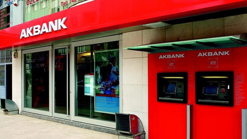 Akbank'tan 3,3 milyar TL net kâr