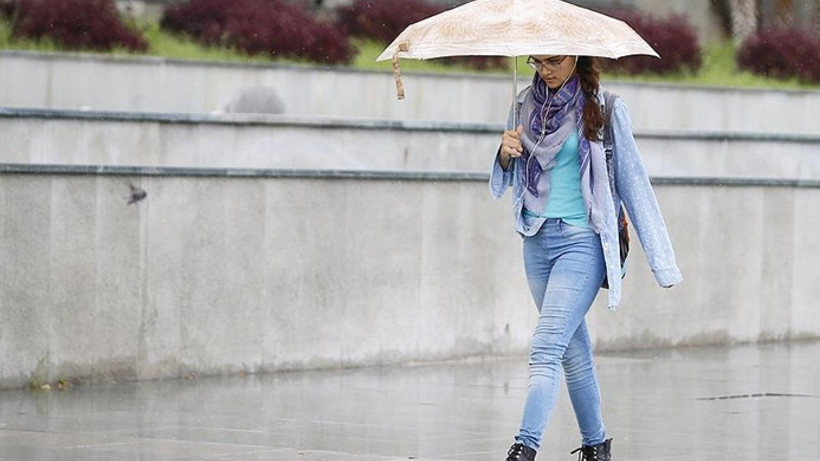Meteoroloji İstanbul için saat verdi
