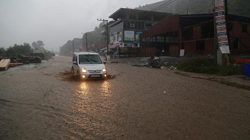 Doğu Karadeniz'de sel ve taşkın uyarısı