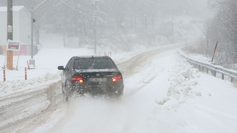 İstanbul'a en yakın kış turizm merkezi Kartepe beyaza büründü - Resim: 2