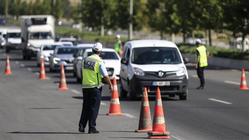Sürücülerin sol şerit ihlali cezasız kalmadı - Resim: 4