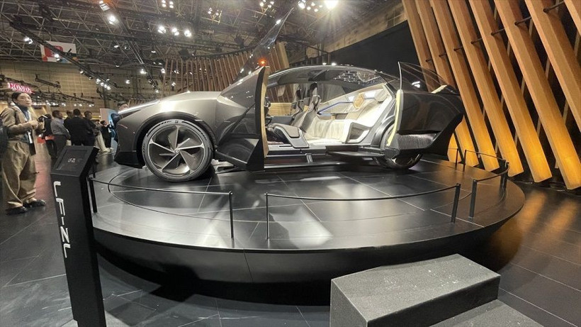 Yeni nesil araçlar, uçan arabalar ve robotlar görücüye çıktı - Resim: 29