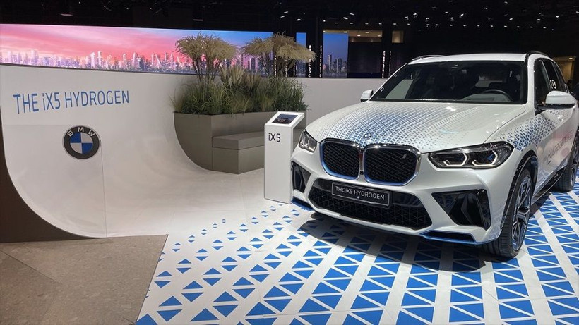 Yeni nesil araçlar, uçan arabalar ve robotlar görücüye çıktı - Resim: 33