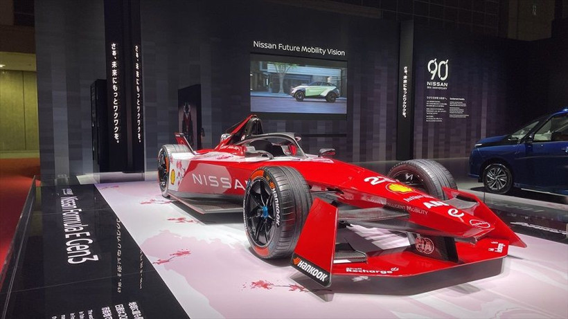 Yeni nesil araçlar, uçan arabalar ve robotlar görücüye çıktı - Resim: 37