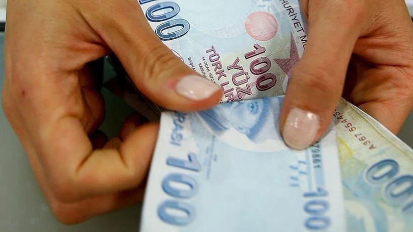 Taşıt kredisinde banka banka faiz oranları: 400 bin TL'nin faizi, aylık taksiti ve geri ödeme planı - Resim: 11