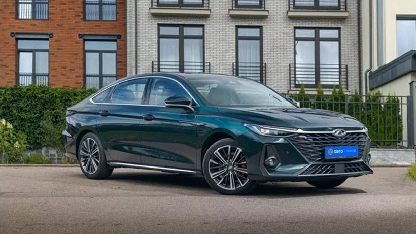 Chery ARRIZO 8 PHEV, 1400 km'nin üzerinde menzil vadediyor - Resim: 5