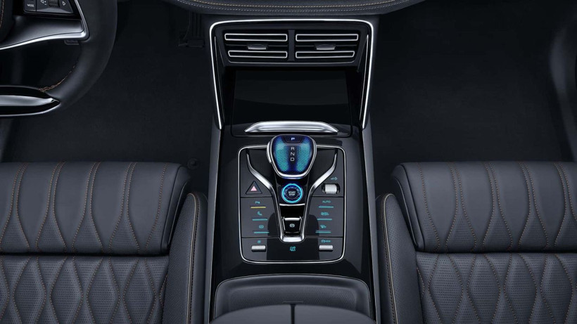 BYD’nin amiral gemisi Tang’ın Türkiye’ye geliş tarihi belli oldu - Resim: 7