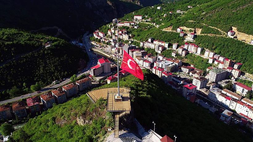 Karadeniz'in hırçın ve içli sesi sustu! 'Kuzeyin Oğlu' Volkan Konak'a son veda.... - Resim: 1