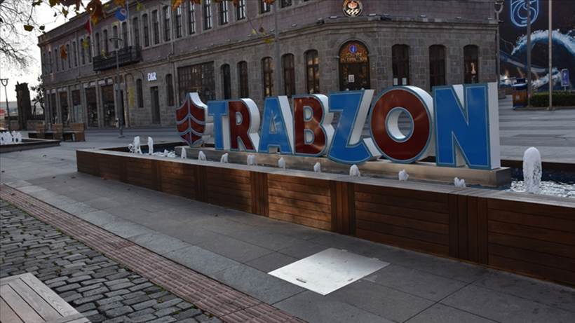 Karadeniz'in hırçın ve içli sesi sustu! 'Kuzeyin Oğlu' Volkan Konak'a son veda.... - Resim: 3