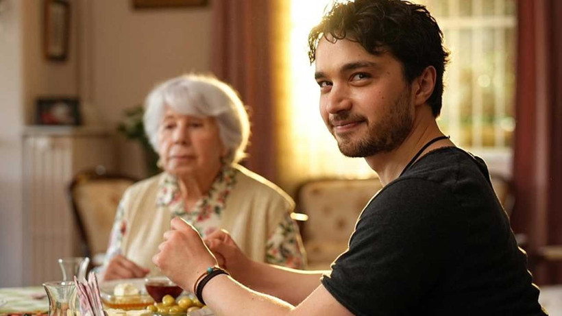 Aile Saadeti konusu nedir? Aile Saadeti oyuncuları kimler? Dizi uyarlama mı, gerçek mi? - Resim: 2