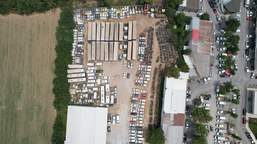Yeni düzenleme yürürlükte: Yediemin otoparklarında bekleyen araçlar 6 ay içinde alınmazsa satılacak - Resim : 2