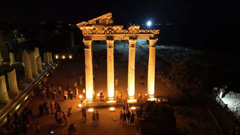 Side Antik Kenti artık geceleri de ışıl ışıl - Resim: 5