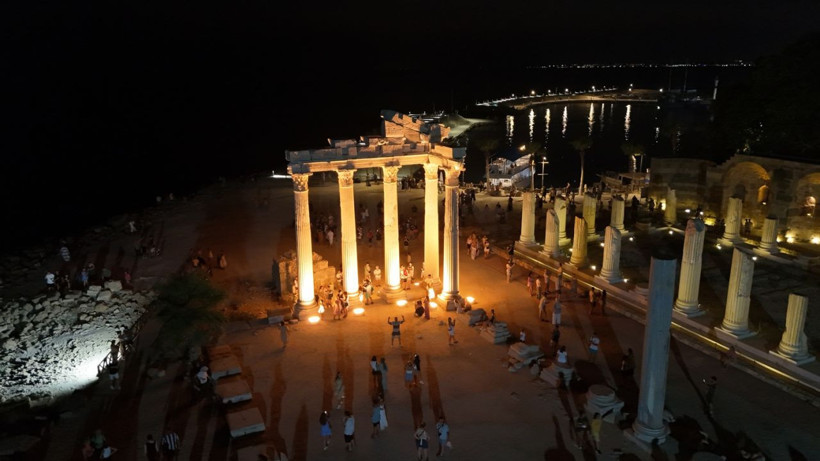 Side Antik Kenti artık geceleri de ışıl ışıl - Resim: 7