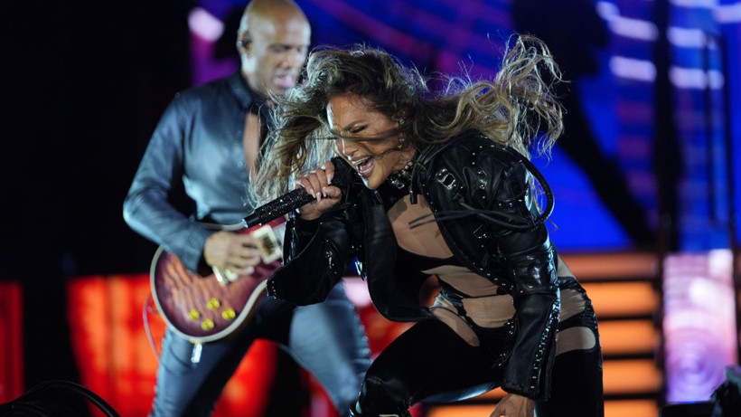 Jennifer Lopez 6 yıl aranın ardından İstanbul'da sahne aldı - Resim: 2