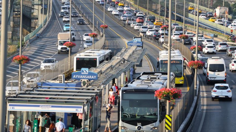Yarın toplu taşıma ücretsiz mi? 8 Eylül metrobüs, metro, İETT, otobüs, vapur, tramvay bedava mı? - Resim: 1