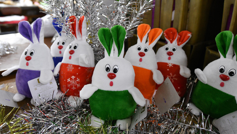 Rusya'nın tarihi "Biryusinka" oyuncak fabrikası yeni yıl için hazırlanıyor - Resim : 1