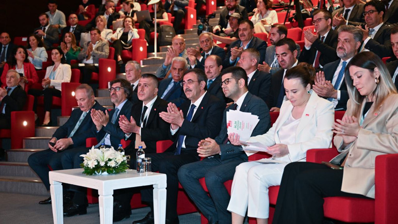 DÜNYA'dan İklim Ekonomisi Sürdürülebilirlik Finansmanı Zirvesi: Cevdet Yılmaz'dan önemli mesajlar - Resim : 1