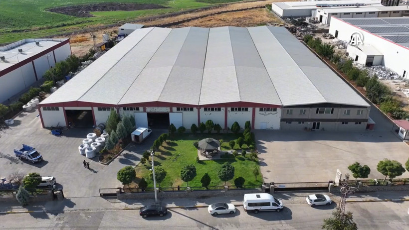 Bir pense ve çekiçle işe başladı... Şimdi ikinci fabrikasını kuruyor! - Resim : 2