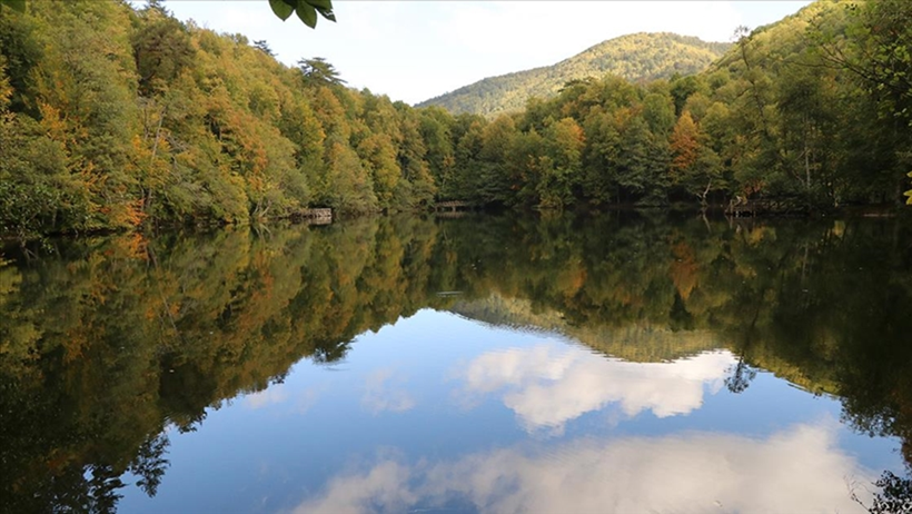 Sonbaharda ziyaretçi akınına uğrayan Yedigöller'de zorunlu rota değişimi - Resim : 1