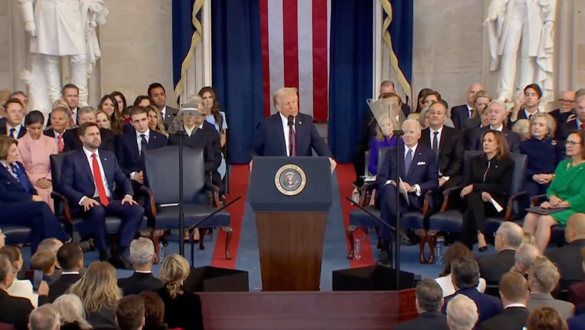 Dünya Trump'ın yemin töreninde çekilen fotoğrafı konuşuyor! Daron Acemoğlu da topa girdi - Resim : 1