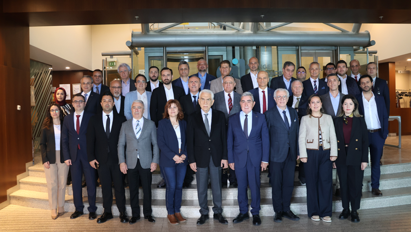 Ege Demir ve Demirdışı İhracatçılar Birliği Başkanı: "Çelik üretiminde Avrupa birincisiyiz" - Resim : 1