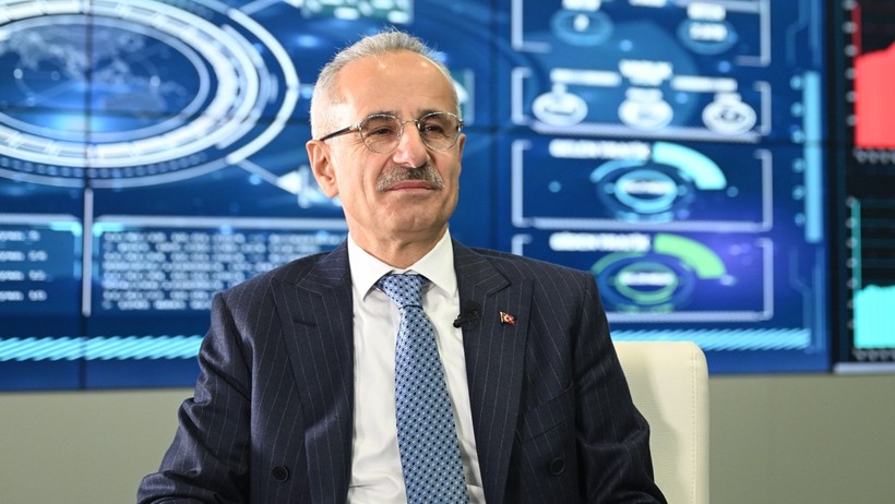 Türkiye'de günün 4 saati cep telefonları aracılığıyla internette geçiyor - Resim : 1