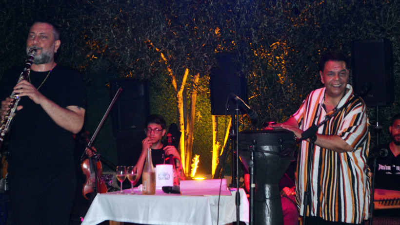 BALIK AYHAN KİMDİR? Balık Ayhan (Ayhan Küçükboyacı) öldü mü, neden öldü? Balık Ayhan kaç yaşında ve nereli? İşte hayatı - Resim : 1