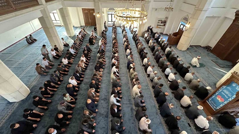 Bayram namazı saat kaçta? 2025 Kurban Bayramı namaz vakitleri belli oldu... İstanbul, Ankara İzmir bayram namazı saati - Resim : 2