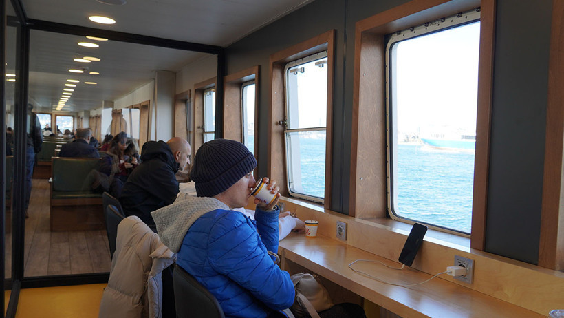 İstanbul'da vapurda ofis keyfi başladı - Resim : 2