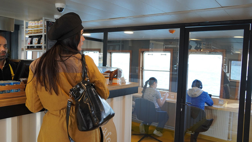 İstanbul'da vapurda ofis keyfi başladı - Resim : 1