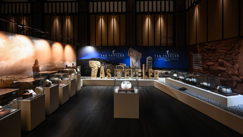 "Arkeolojinin Altın Çağı" Sergisi ziyaretçileriyle buluştu - Resim : 3