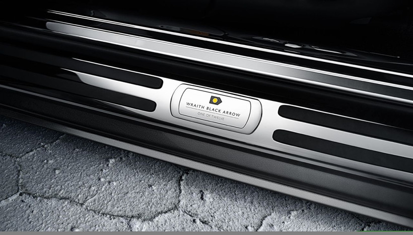 Rolls-Royce'tan müthiş veda: Black Badge Wraith Black Arrow modeli göz doldurdu - Resim: 13