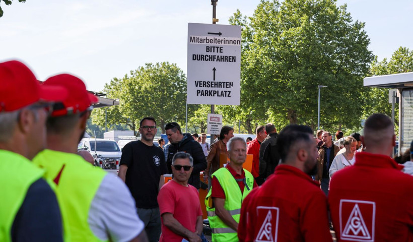 Ford'un Avrupa'daki merkezinde işçiler greve başladı! Üretim durma noktasına geldi - Resim: 10