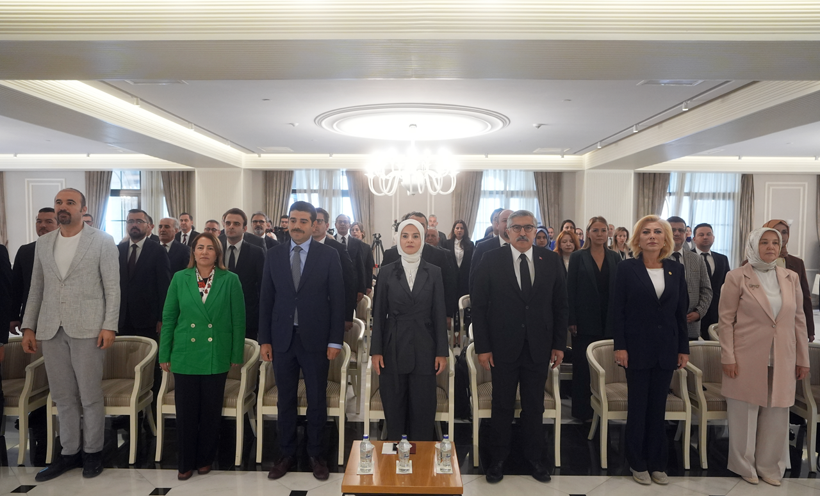'Dijital Bağımlılık ve Aile Çalıştayı' yapıldı - Resim : 1