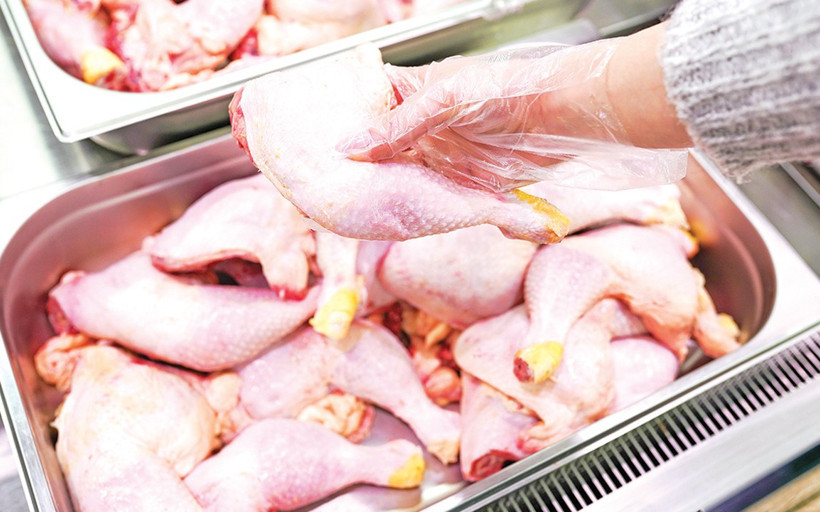 Kasaplar ‘parça tavuk’ için satır kaldırdı!