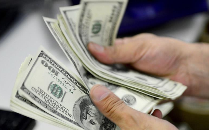 Dolar/TL'den günün ilk rakamları