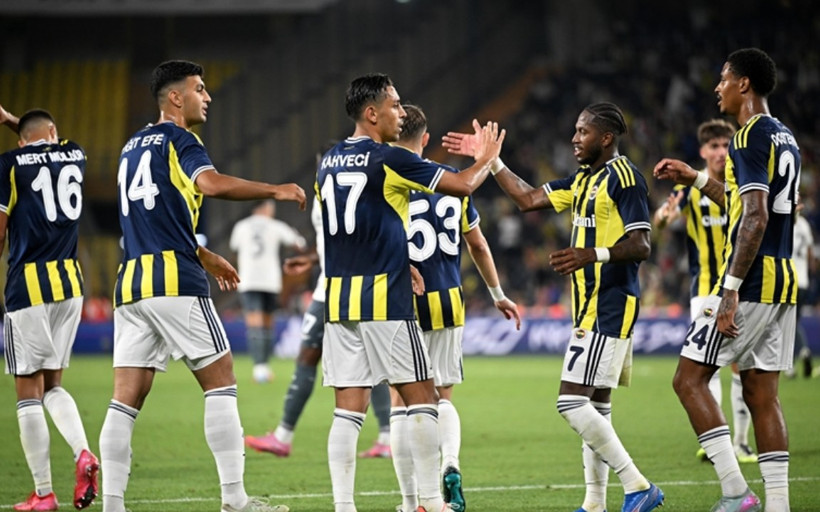Fenerbahçe'nin Avrupa Ligi kadrosu açıklandı