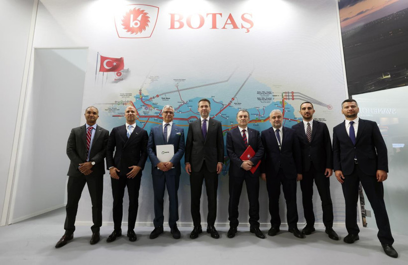 Türkiye'nin enerji portföyü genişliyor! 8 şirketle LNG anlaşması, 15 milyar metreküp tedarik - Resim : 1