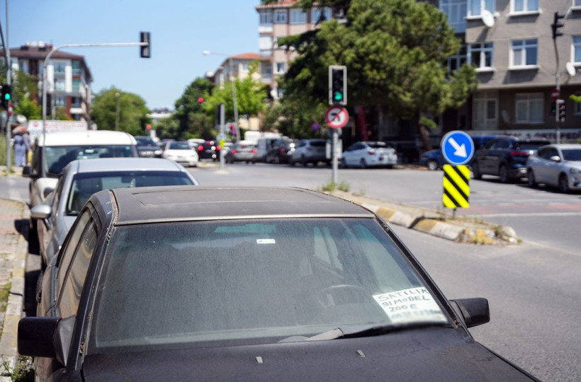 Aracını internette satamayan 'geleneksel'e başvurdu: İkinci el otoda cam ilan dönemi geri döndü - Resim: 6