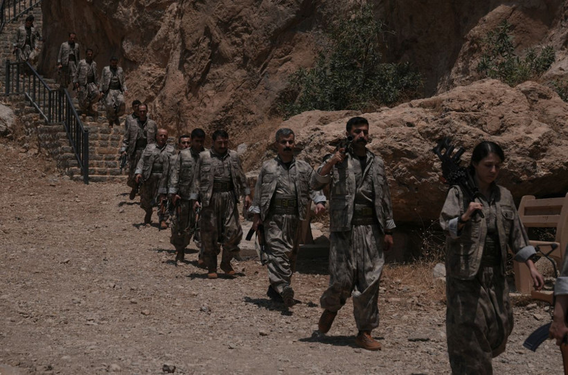 Türkiye'de tarihi gün! PKK silahlarını böyle yaktı: İşte o görüntüler... - Resim: 4