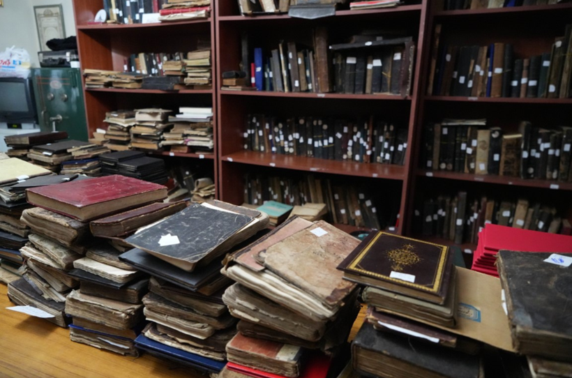 Türkiye'nin en büyük el yazması tarihi kitap koleksiyonu 2025'te müzayedeye çıkacak - Resim : 1