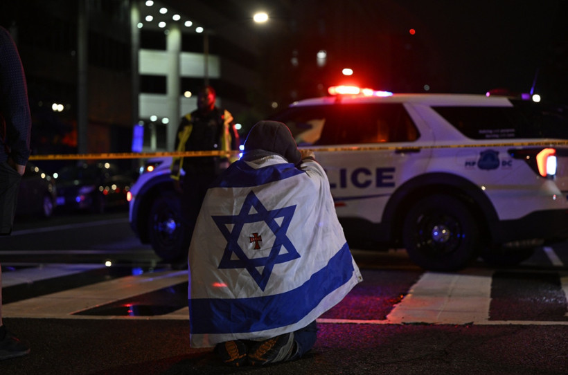 Washington'da İsrail Büyükelçiliği'ne silahlı saldırı! 2 kişi hayatını kaybetti - Resim : 1