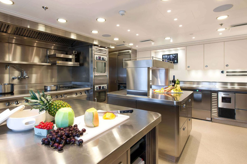 Fethiye Ölüdeniz'e demirledi! Suudi prense ait yatın haftalık kirası dudak uçuklattı - Resim: 7