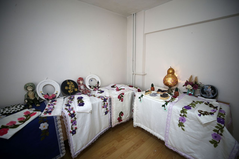 Atıl malzemelerden hediyelik eşya üretiyorlar - Resim: 1