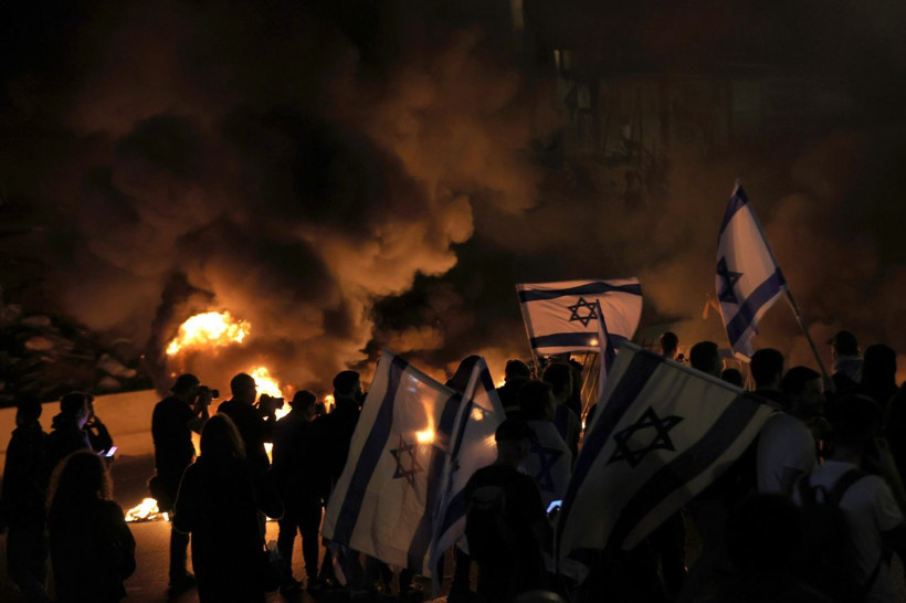 İsrail sokakları alev alev... Netanyahu geri adım attı - Resim: 8