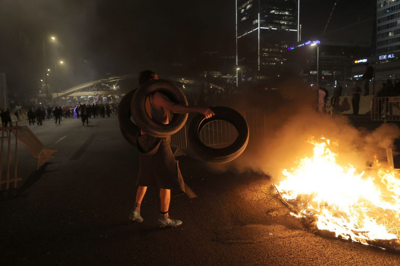 İsrail sokakları alev alev... Netanyahu geri adım attı - Resim: 10