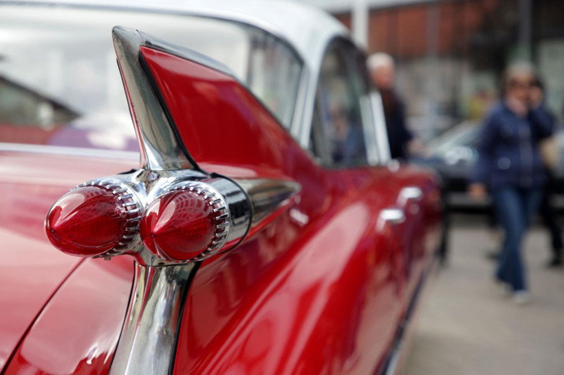 Her dönemin gözbebeği klasik otomobiller - Resim: 12