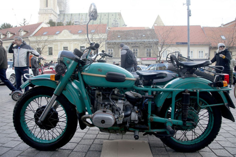 Her dönemin gözbebeği klasik otomobiller - Resim: 14