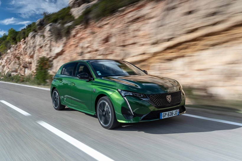 PEUGEOT E-308 satışa çıktı mı, fiyatı ne? Elektrikli 308’in menzili kaç kilometre? - Resim: 2